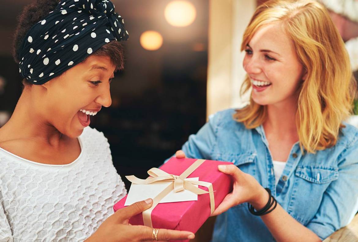 o que dar de presente a amigo secreto feminino